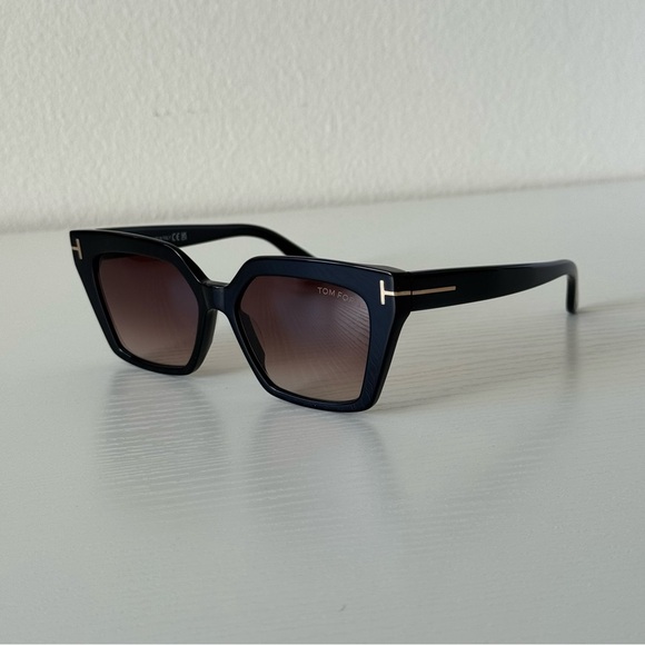 New! Tom Ford Winona TF1030 01Z Black Sunglasses, Authentic